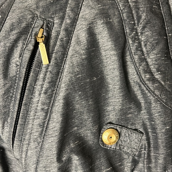 Vintage Descente Embroidered Grey and Black Casual Puffer Skiing Jacket Size 8 - Picture 12 of 12